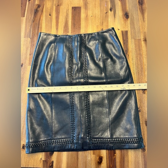 Vintage Casual Corner Black Leather Skirt with Braided Leather Embellishment 6 - Picture 9 of 14